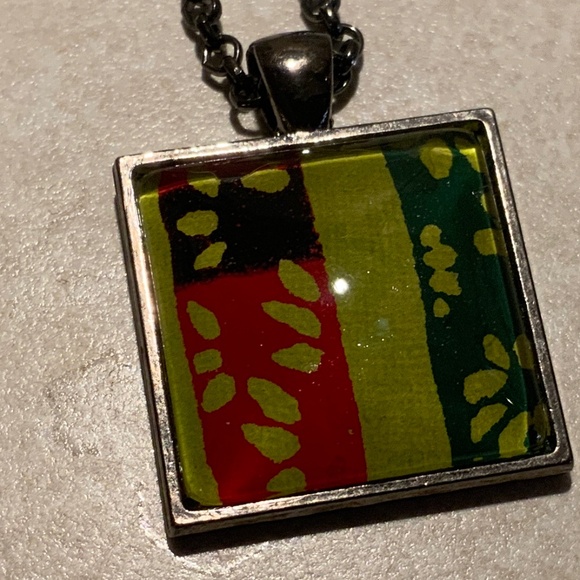 Pendant Necklace - Picture 2 of 5